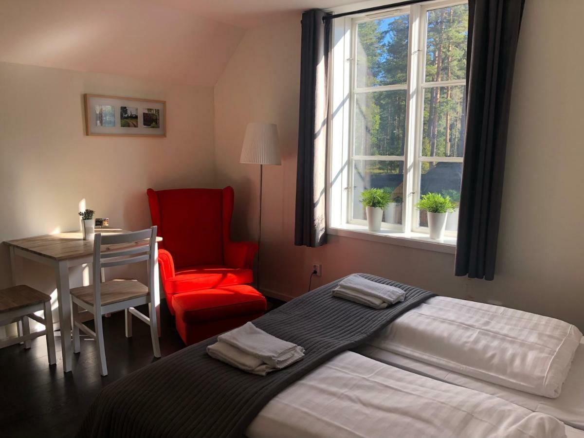 Hedenstugan B&B Hotel Bergby Extérieur photo
